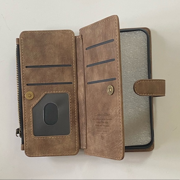 iPhone 11 Pro wallet - Picture 2 of 5